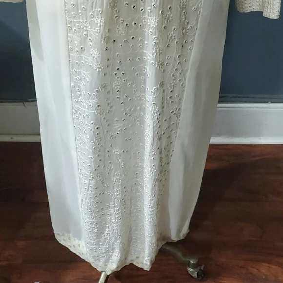 Ivory Indian Beaded Embellished Midi  Dress - Picture 9 of 17